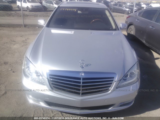 WDDNG7BB3AA329057 - 2010 MERCEDES-BENZ S 550 SILVER photo 6