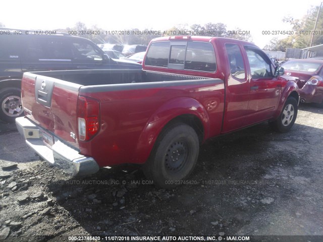 1N6AD06U17C456954 - 2007 NISSAN FRONTIER KING CAB LE/SE/OFF ROAD RED photo 4