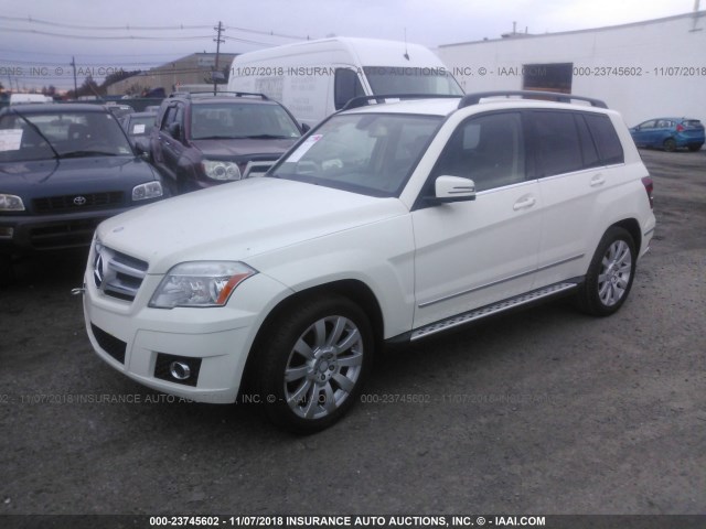 WDCGG8HB0CF743428 - 2012 MERCEDES-BENZ GLK 350 4MATIC WHITE photo 2