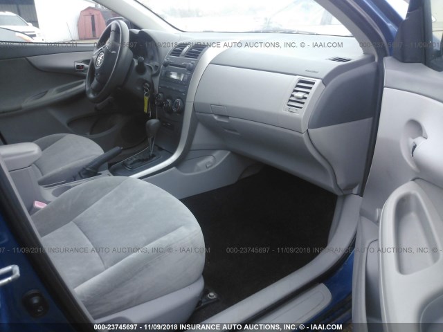 JTDBL40E199033505 - 2009 TOYOTA COROLLA LE/XLE BLUE photo 5