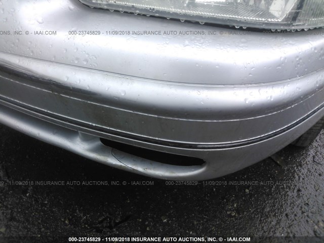 2G4WB52K431208421 - 2003 BUICK REGAL LS SILVER photo 6