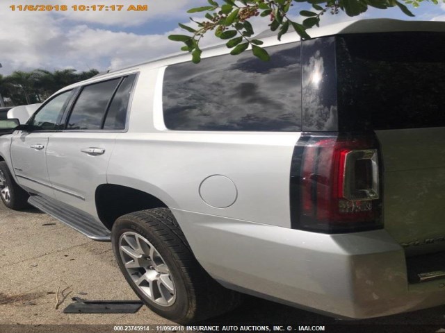 1GKS1CKJ9JR234667 - 2018 GMC YUKON DENALI SILVER photo 16