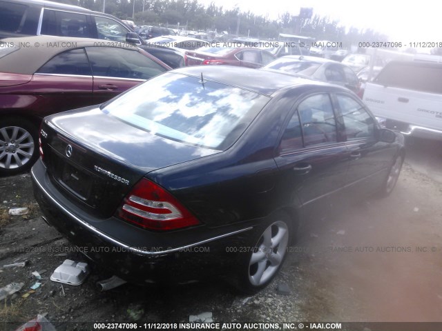 WDBRF40J05A791314 - 2005 MERCEDES-BENZ C 230K SPORT SEDAN BLACK photo 4