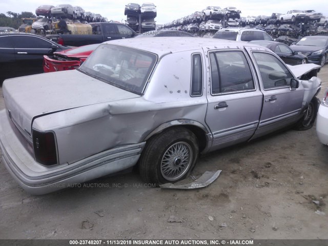 1LNLM81W6NY756634 - 1992 LINCOLN TOWN CAR EXECUTIVE Серебристый фото 4