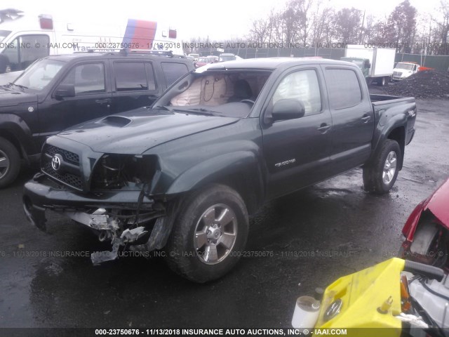 3TMLU4ENXBM065967 - 2011 TOYOTA TACOMA DOUBLE CAB 绿色 照片 2