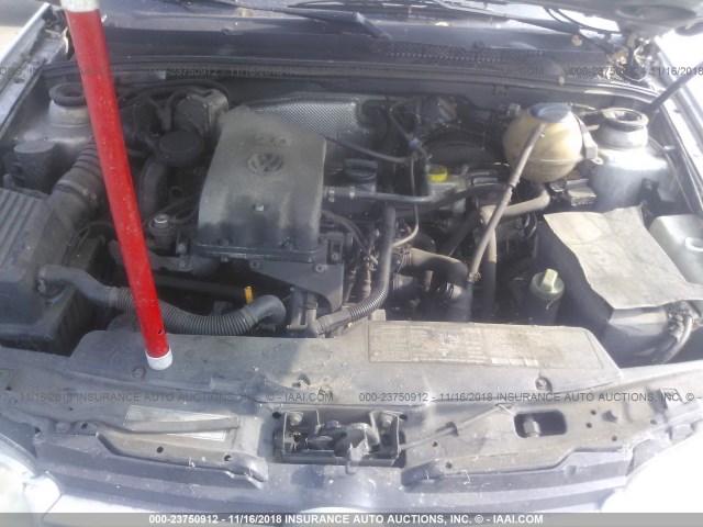 3VWDC21VX2M814166 - 2002 VOLKSWAGEN CABRIO GLX 银色 照片 10