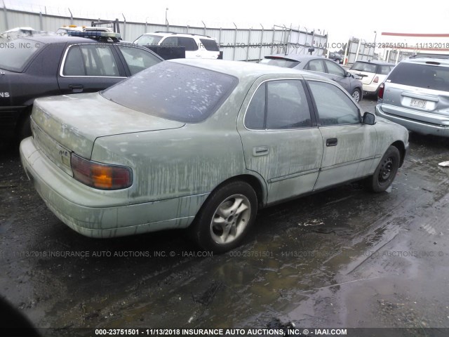 4T1SK11E8NU024139 - 1992 TOYOTA CAMRY DLX Light Blue photo 4