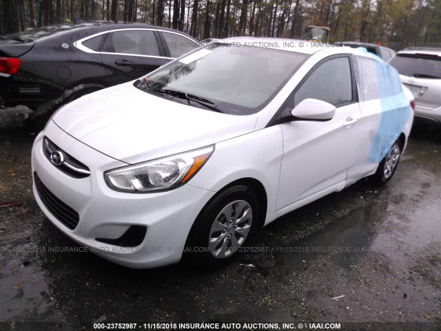 KMHCT4AE2HU374874 - 2017 HYUNDAI ACCENT SE WHITE photo 2