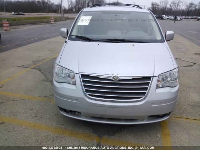 2A4RR5D12AR421233 - 2010 CHRYSLER TOWN & COUNTRY TOURING SILVER photo 6