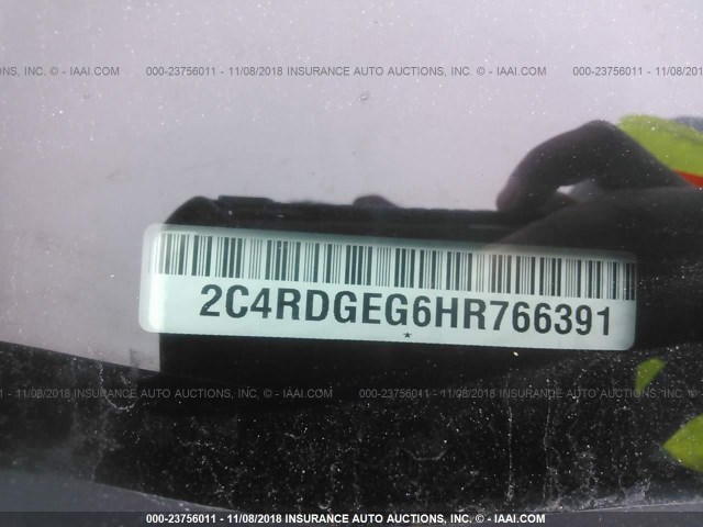 2C4RDGEG6HR766391 - 2017 DODGE GRAND CARAVAN GT WHITE photo 9