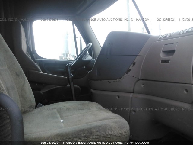 1FUJGLDR6BSAU6025 - 2011 FREIGHTLINER CASCADIA 125  Unknown photo 5