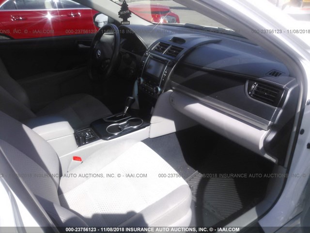 4T1BF1FK4EU426792 - 2014 TOYOTA CAMRY L/SE/LE/XLE Ağ foto 5