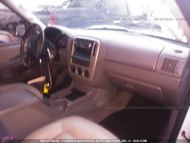 1FMZU63K25ZA20423 - 2005 FORD EXPLORER XLT/XLT SPORT/NBX 白色 照片 5