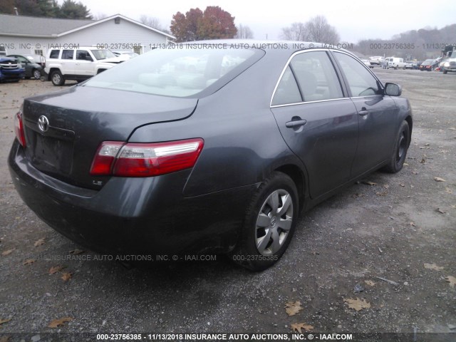 4T1BE46K17U072379 - 2007 TOYOTA CAMRY NEW GENERAT CE/LE/XLE/SE GRAY photo 4