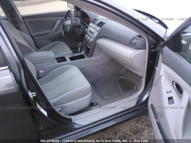JTNBE46K973041452 - 2007 TOYOTA CAMRY NEW GENERAT CE/LE/XLE/SE GRAY photo 5