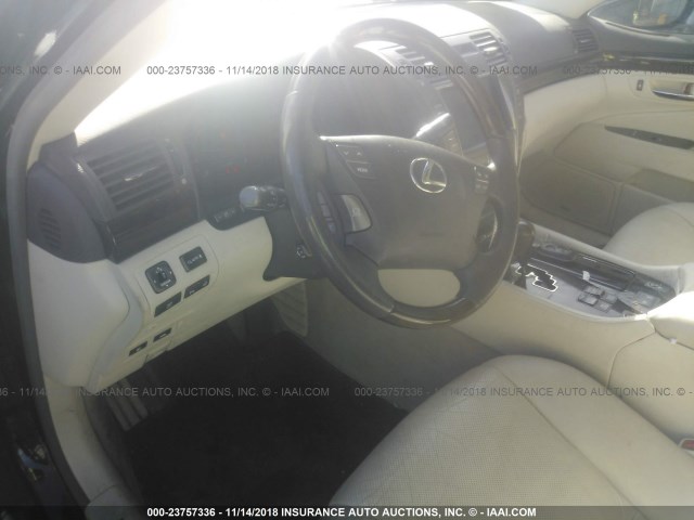 JTHGL46F185028976 - 2008 LEXUS LS 460L BLACK photo 5