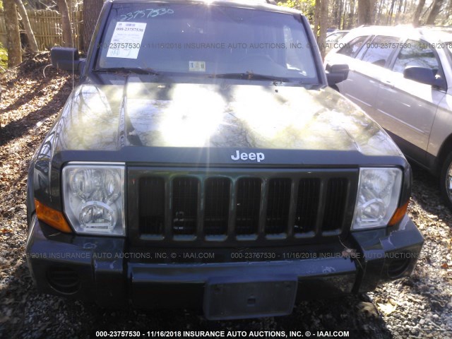 1J8HG48KX6C297645 - 2006 JEEP COMMANDER GREEN photo 6