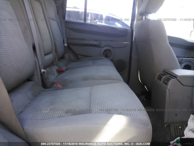 1J8HG48KX6C297645 - 2006 JEEP COMMANDER GREEN photo 8