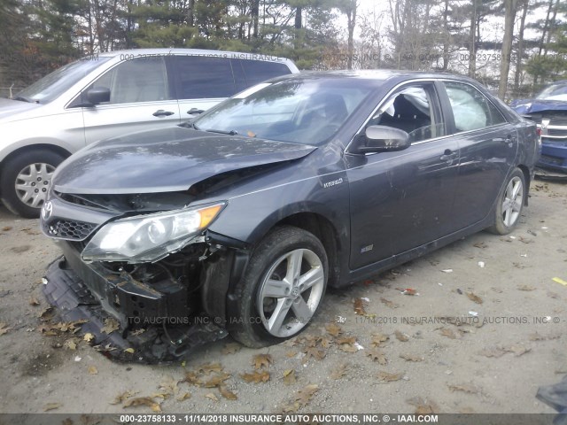 4T1BD1FK2EU137531 - 2014 TOYOTA CAMRY HYBRID/LE/XLE 灰色 照片 2