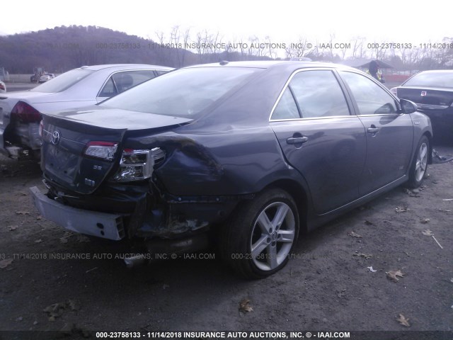 4T1BD1FK2EU137531 - 2014 TOYOTA CAMRY HYBRID/LE/XLE 灰色 照片 4