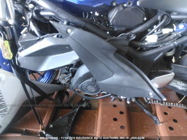 MH3RH06Y7FK002078 - 2015 YAMAHA YZFR3 BLUE photo 9