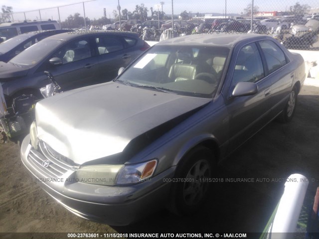 4T1BG22K6VU142296 - 1997 TOYOTA CAMRY CE/LE/XLE 银色 照片 2