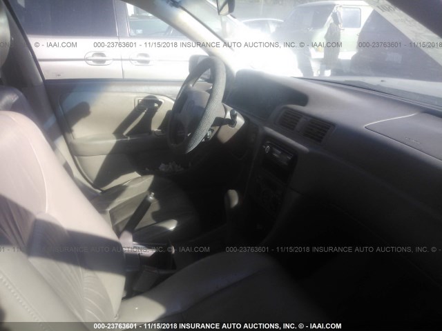 4T1BG22K6VU142296 - 1997 TOYOTA CAMRY CE/LE/XLE 银色 照片 5