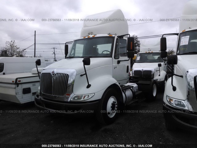 1HSHWAHN77J562027 - 2007 INTERNATIONAL 8000 8600 WHITE photo 2