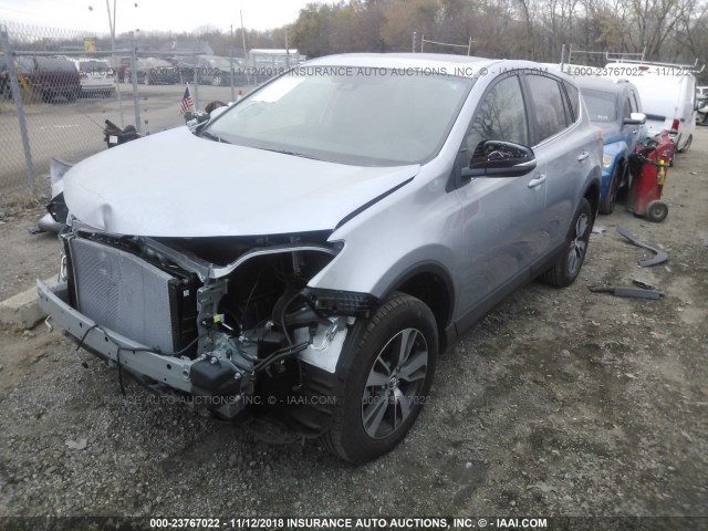 2T3WFREV9JW469179 - 2018 TOYOTA RAV4 ADVENTURE/XLE 银色 照片 2