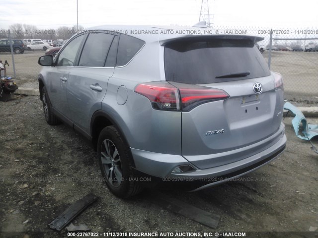 2T3WFREV9JW469179 - 2018 TOYOTA RAV4 ADVENTURE/XLE 银色 照片 3