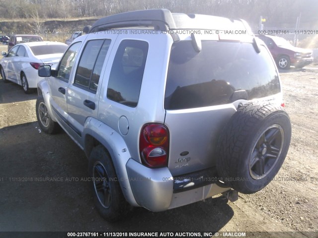 1J4GL38K24W136401 - 2004 JEEP LIBERTY RENEGADE SILVER photo 3