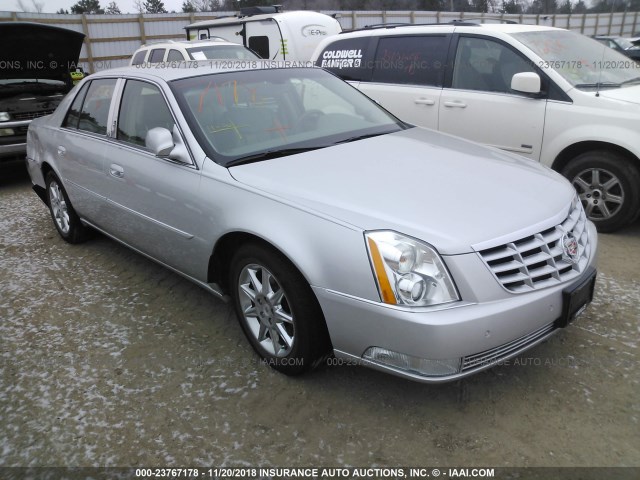 1G6KD5E61BU145747 - 2011 CADILLAC DTS LUXURY COLLECTION SILVER photo 1