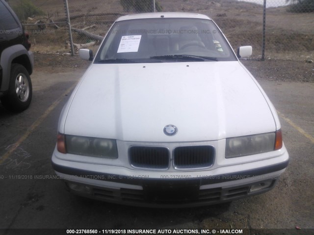 WBACB431XPFL10566 - 1993 BMW 325 I AUTOMATIC WHITE photo 6