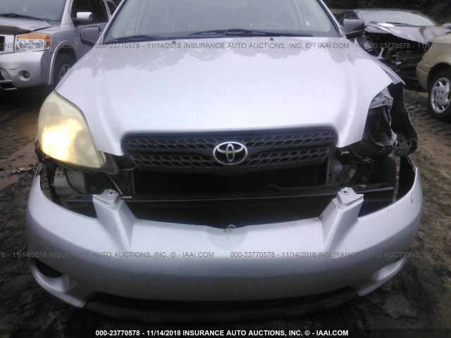 2T1KR32E05C417656 - 2005 TOYOTA COROLLA MATRIX XR SILVER photo 6