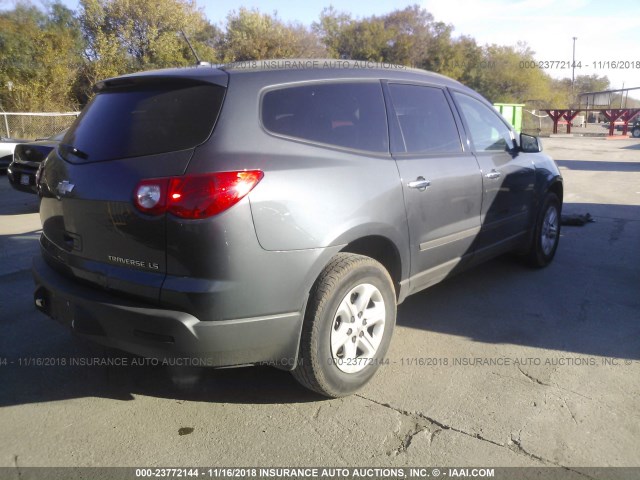 1GNKRFED8BJ305408 - 2011 CHEVROLET TRAVERSE LS SILVER photo 4