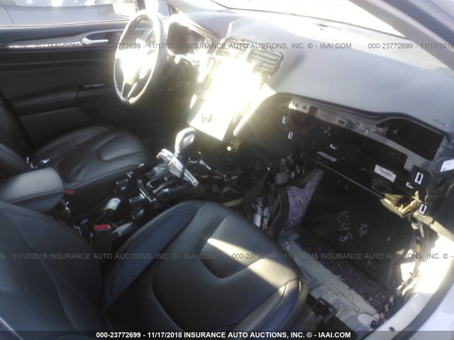 3FA6P0D9XDR316452 - 2013 FORD FUSION TITANIUM WHITE photo 5