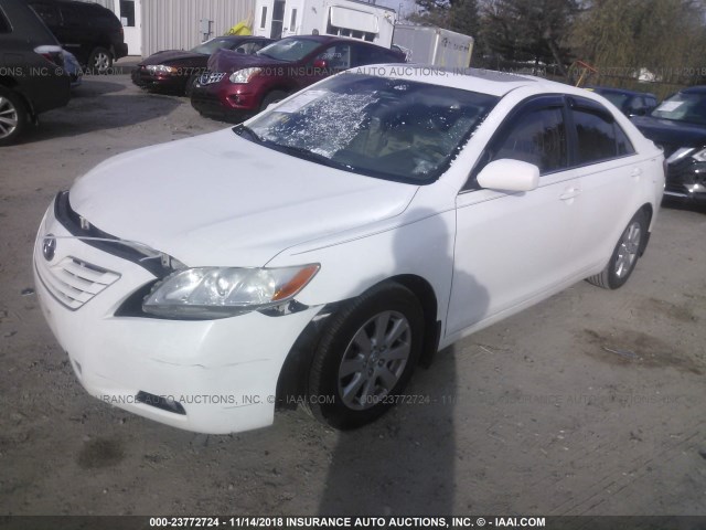 JTNBE46KX73018522 - 2007 TOYOTA CAMRY NEW GENERAT CE/LE/XLE/SE WHITE photo 2