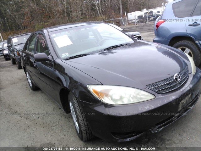 JTDBE32K820075915 - 2002 TOYOTA CAMRY LE/XLE/SE BURGUNDY photo 1