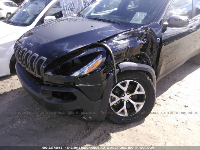 1C4PJMBB6JD567003 - 2018 JEEP CHEROKEE TRAILHAWK 黑色 照片 6