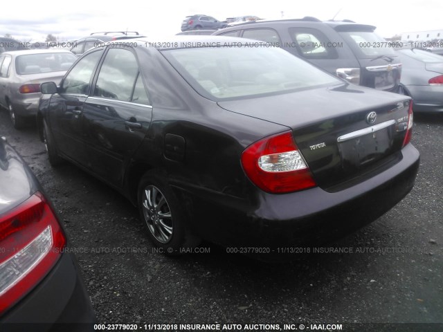 4T1BE32K02U523617 - 2002 TOYOTA CAMRY LE/XLE/SE BROWN photo 3