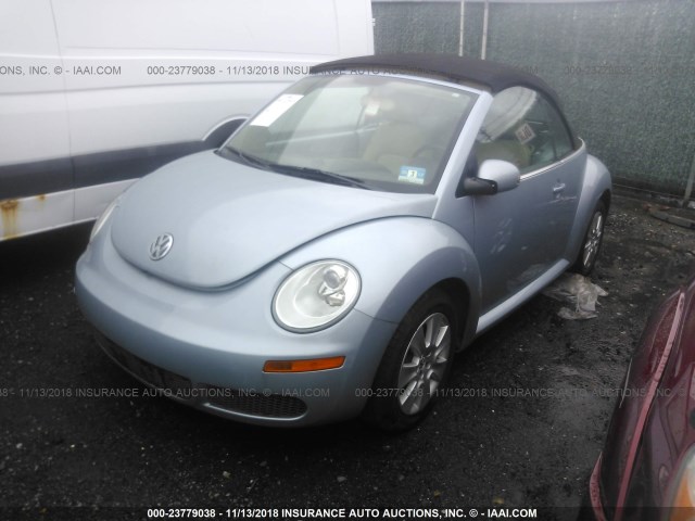 3VWRG3AL2AM004219 - 2010 VOLKSWAGEN NEW BEETLE 浅蓝色 照片 2