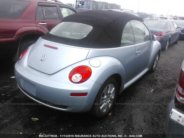 3VWRG3AL2AM004219 - 2010 VOLKSWAGEN NEW BEETLE 浅蓝色 照片 4