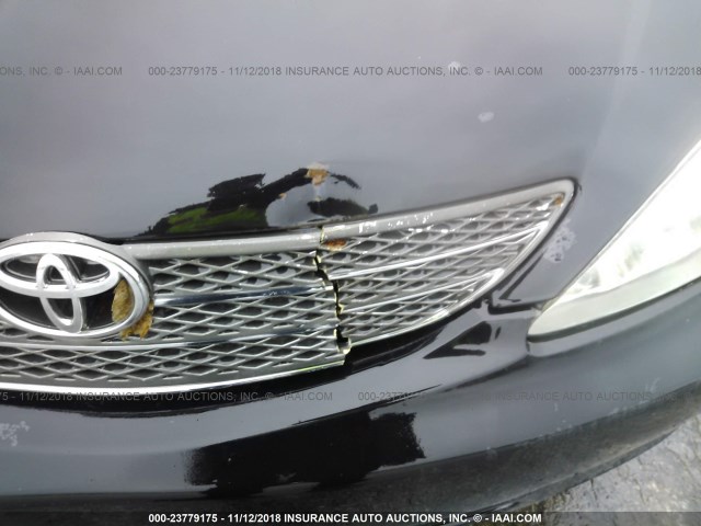 4T1BE32K52U005504 - 2002 TOYOTA CAMRY LE/XLE/SE BLACK photo 6