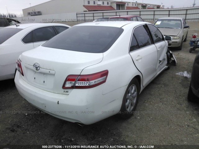 4T1BK3EK4BU609601 - 2011 TOYOTA CAMRY SE/LE/XLE WHITE photo 4