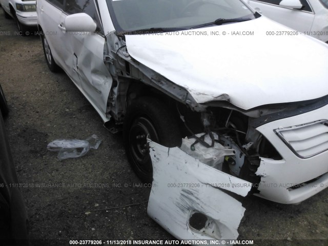 4T1BK3EK4BU609601 - 2011 TOYOTA CAMRY SE/LE/XLE WHITE photo 6