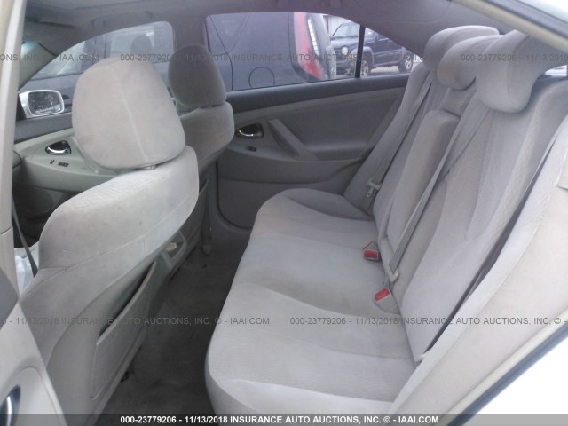 4T1BK3EK4BU609601 - 2011 TOYOTA CAMRY SE/LE/XLE WHITE photo 8