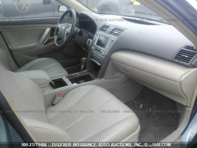 4T1BK3EKXAU603848 - 2010 TOYOTA CAMRY SE/LE/XLE მწვანე ფოტო 5