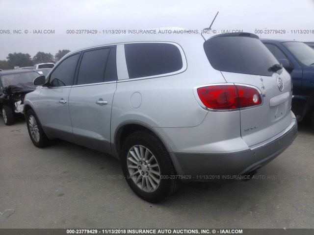 5GAKRBED6BJ117425 - 2011 BUICK ENCLAVE CXL SILVER photo 3