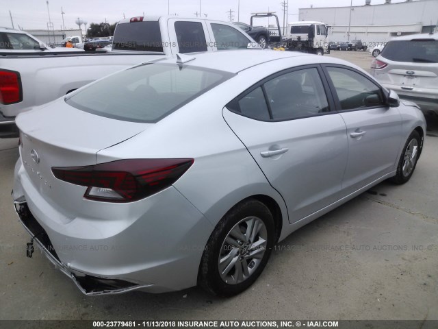 5NPD84LF9KH419326 - 2019 HYUNDAI ELANTRA SEL/VALUE/LIMITED SILVER photo 4