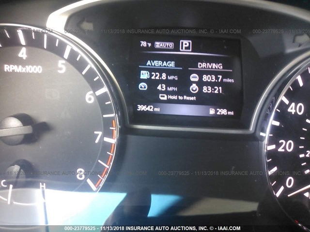 5N1DR2MM8HC684544 - 2017 NISSAN PATHFINDER S/SV/SL/PLATINUM SILVER photo 7